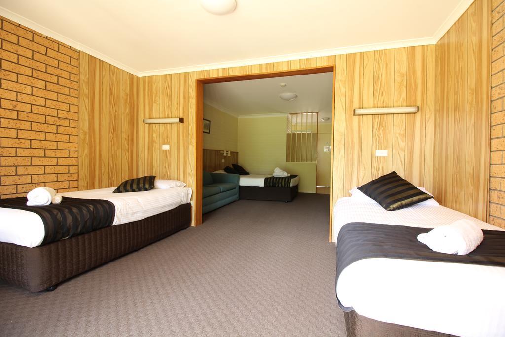 Snowy Mountains Resort And Function Centre Адаминаби Стая снимка